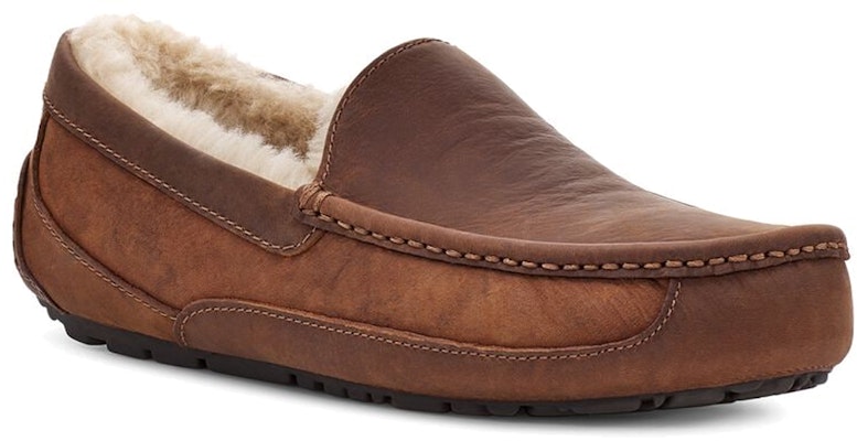UGG Ascot 牛皮革 輕便舒適 豆豆鞋 男款 栗色 Lookbook UGG Ascot 牛皮革 輕便舒適 豆豆鞋 男款 栗色