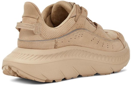 어그 CA805 V2 트레이너 '머스타드 시드' 1127111-MDSD Lookbook 어그 CA805 V2 트레이너 '머스타드 시드' 1127111-MDSD