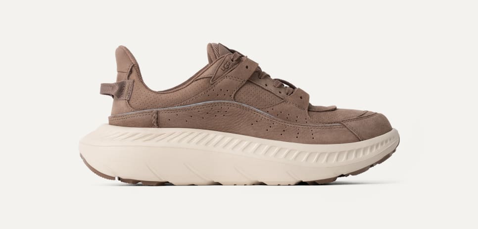 UGG CA805 V2 Nubuck 1127111