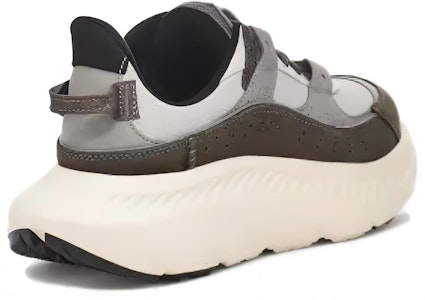 UGG CA805 V2 Nubuck 'Charcoal Hitam' 1127111-CLBK Lookbook UGG CA805 V2 Nubuck 'Charcoal Hitam' 1127111-CLBK