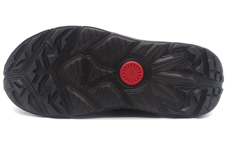 Shop UGG CA805 V2 리믹스 (블랙) 1145350-BBLC