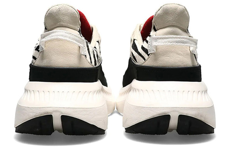 Shop UGG CA805 V2 atmos コラボ 1134980-WBZB