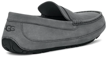 Shop UGG 캐주얼 슈즈 ''그레이'' 1147410-RNS