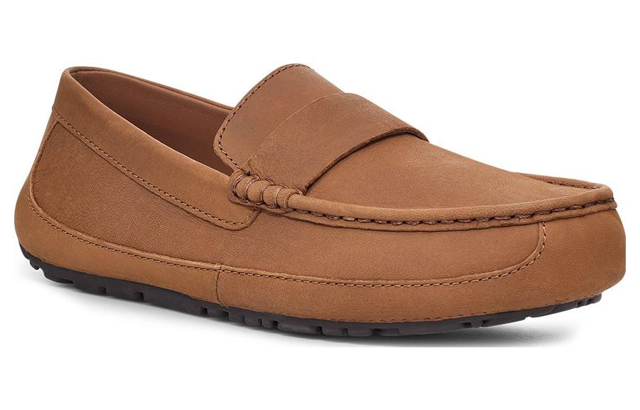 Shop UGG Chadstone '羊皮舒适低帮休闲鞋' 1147410