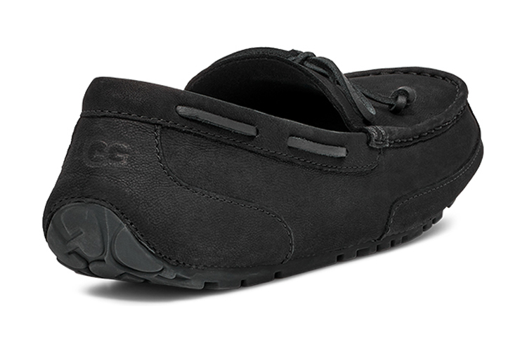 Shop UGG Chester 'Kulit Hitam Nyaman' 1137230-BLK