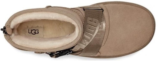 Shop UGG 經典新穎系列 頂級牛皮 快扣款 短筒 快扣款 沙丘色
