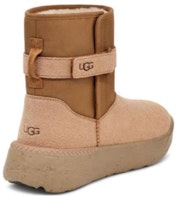 어그 클래식 숏 부츠 '브라운' 1135695-CHE Lookbook 어그 클래식 숏 부츠 '브라운' 1135695-CHE