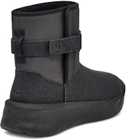 UGG 经典S系列靴子‘黑色’ 1135695-BLK Shop UGG 经典S系列靴子‘黑色’ 1135695-BLK