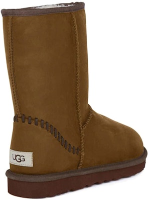 UGG 經典短筒裝飾雪地靴 栗棕色 Shop UGG 經典短筒裝飾雪地靴 栗棕色