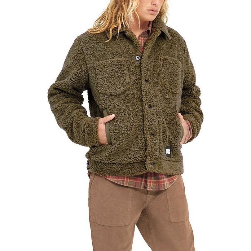 Lookbook UGG FW23 Jaket Lengan Panjang Logo Warna Solid 1132331-CAB