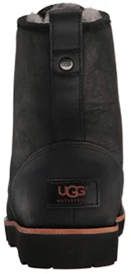 UGG 頭層牛皮 保暖防水休閒 短靴 男款 黑色 Purchase UGG 頭層牛皮 保暖防水休閒 短靴 男款 黑色