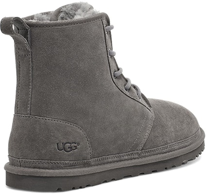 UGG Harkley 舒適休閒加絨 短中筒 雪地靴 男款 灰色 Shop UGG Harkley 舒適休閒加絨 短中筒 雪地靴 男款 灰色