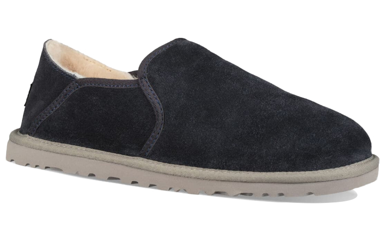 Lookbook UGG Kenton Slipper Kasual Olahraga Nyaman Minimalis Biru 3010-TNVY