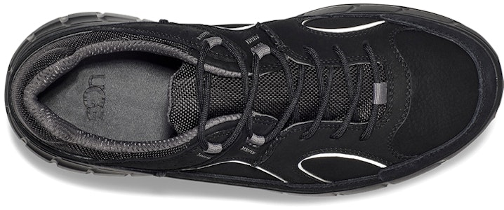 UGG 低筒 跑步鞋 男款 黑色 Shop UGG 低筒 跑步鞋 男款 黑色