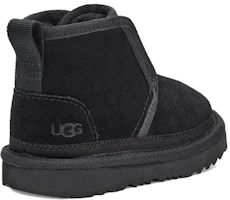 Lookbook UGG Neumel 時尚輕便加絨雪地靴 小童 黑色