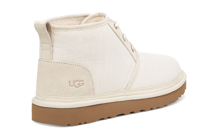 Shop UGG 뉴멜 아웃도어 캐주얼 (휘트) 1125096-WHTC