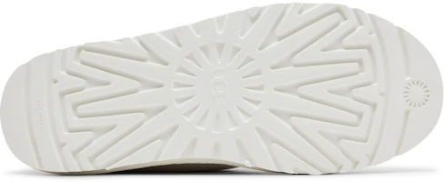 Shop UGG Neumel 靴 白色 3236-WHT