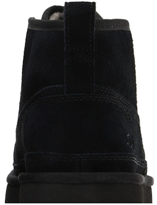 UGG Neumel Moc Boot Hitam 1121645-BLK Sizing UGG Neumel Moc Boot Hitam 1121645-BLK
