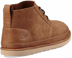 Shop UGG Neumel 無裡襯皮革繫帶靴 櫸木色