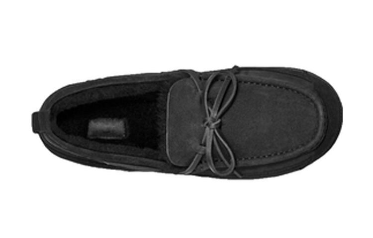 Shop UGG Parkdale 黑色休闲鞋 1120924-BLK