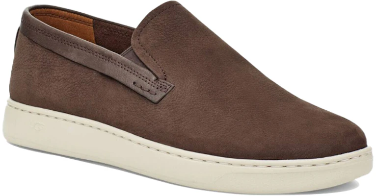 UGG Pismo 棕色休闲便鞋 1110980-STT Lookbook UGG Pismo 棕色休闲便鞋 1110980-STT
