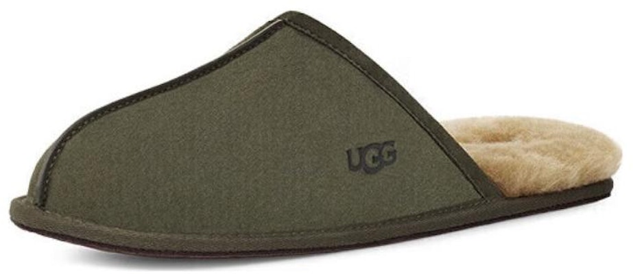 UGG 牛反絨 保暖舒適包頭 平底拖鞋 男款 森林綠色 Lookbook UGG 牛反絨 保暖舒適包頭 平底拖鞋 男款 森林綠色