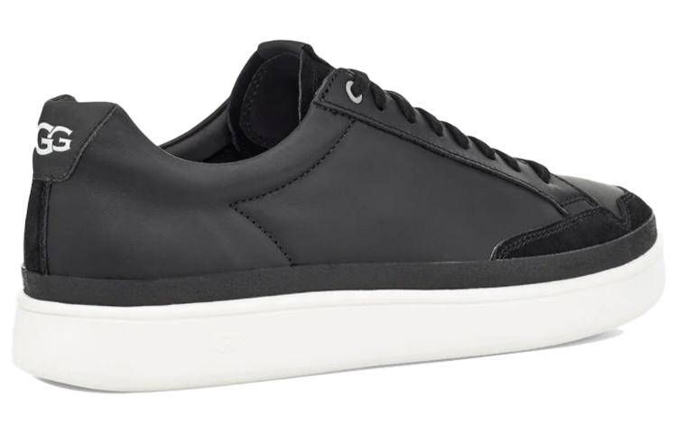 Shop UGG南湾低帮黑色皮革运动鞋 1108959-BLK