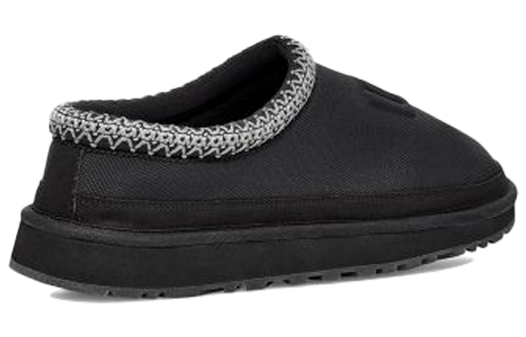 Shop UGGタスマン バリスティック 1112693-BLK