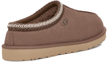 UGG 테스먼 슬리퍼 ''카리부'' 5950-CRBO Lookbook UGG 테스먼 슬리퍼 ''카리부'' 5950-CRBO