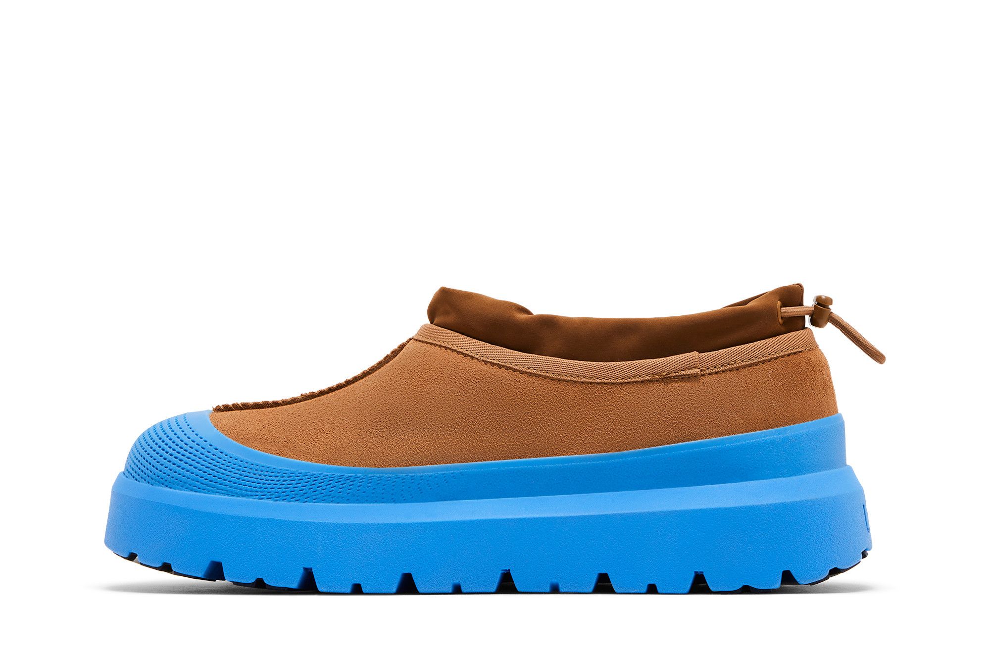 Shop UGG Tasman Weather 混合拖鞋 ''栗棕大天空'' 1144096-CBG