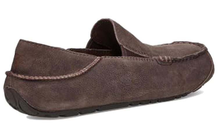 Shop Kasut Kasual Rendah UGG Upshaw Coklat 1108189-STT