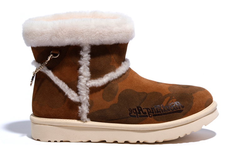 Order UGG X Bape 經典迷你款 加絨雪地靴 米色