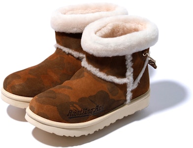 UGG X Bape Classic Mini Forro Polar Marrón 1104639 Lookbook UGG X Bape Classic Mini Forro Polar Marrón 1104639