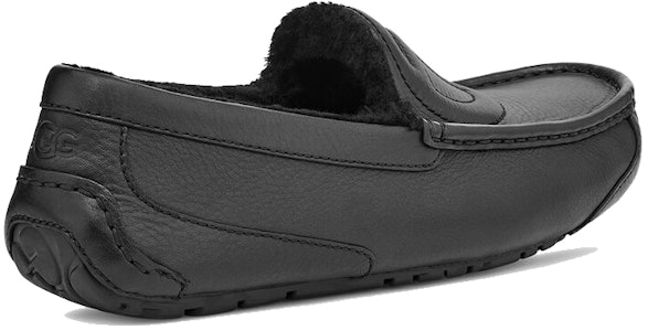 Loafer Logo Hitam UGG x Telfar 1127799-BLK Lookbook Loafer Logo Hitam UGG x Telfar 1127799-BLK