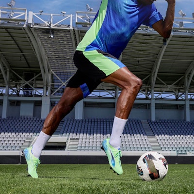 Kasut Sepak Bola Ultra 5 Carbon FG 107684-03 Order Kasut Sepak Bola Ultra 5 Carbon FG 107684-03