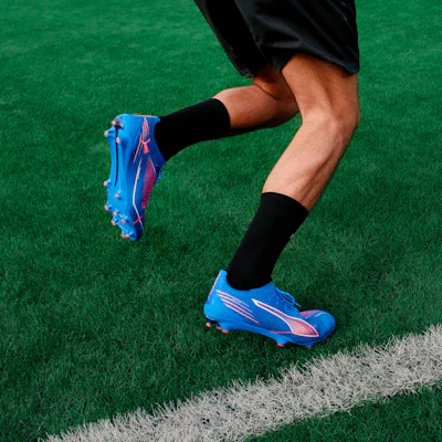 Ultra 6 Ultimate FG Sepatu Bola Biru Ultra/PUMA Putih/Merah Menyala. 108557-01 Sizing Ultra 6 Ultimate FG Sepatu Bola Biru Ultra/PUMA Putih/Merah Menyala. 108557-01