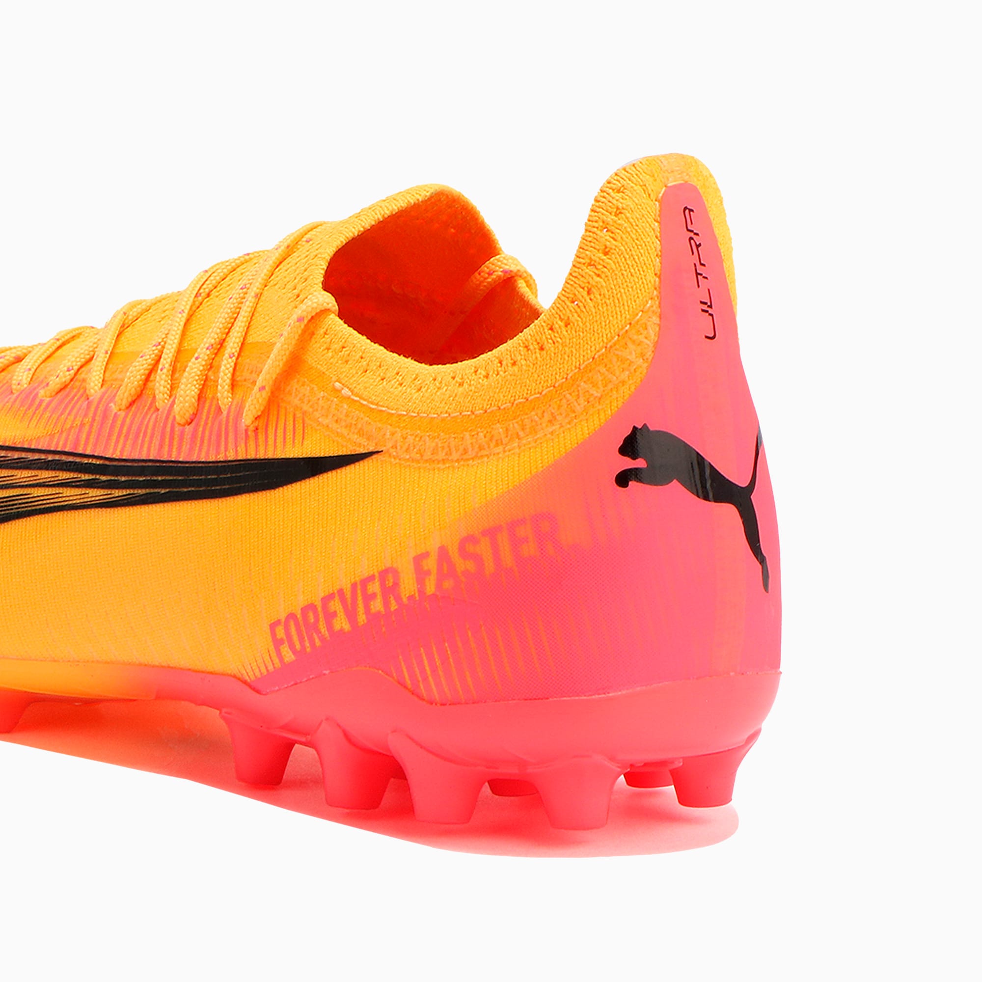 Lookbook Kasut Bola Sepak Ultra Ultimate MG 107749-03