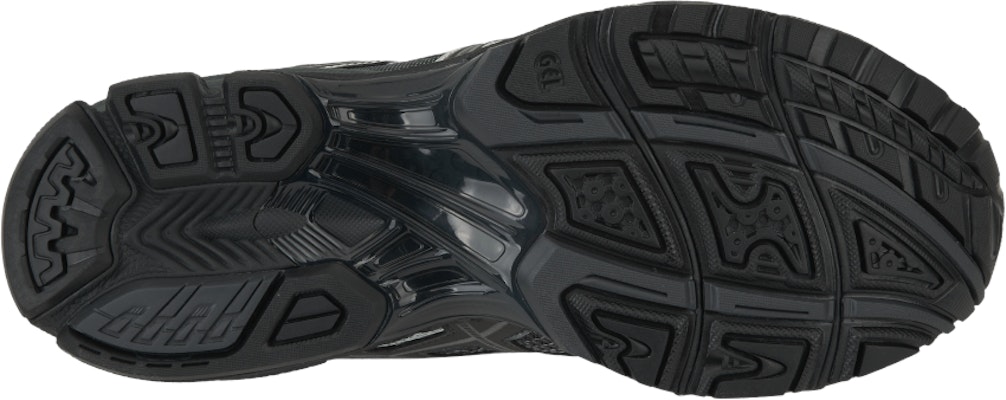 UNAFFECTED x ASICS Gel-Nimbus 10.1 银黑配色款式 1203A836-020 Lookbook UNAFFECTED x ASICS Gel-Nimbus 10.1 银黑配色款式 1203A836-020