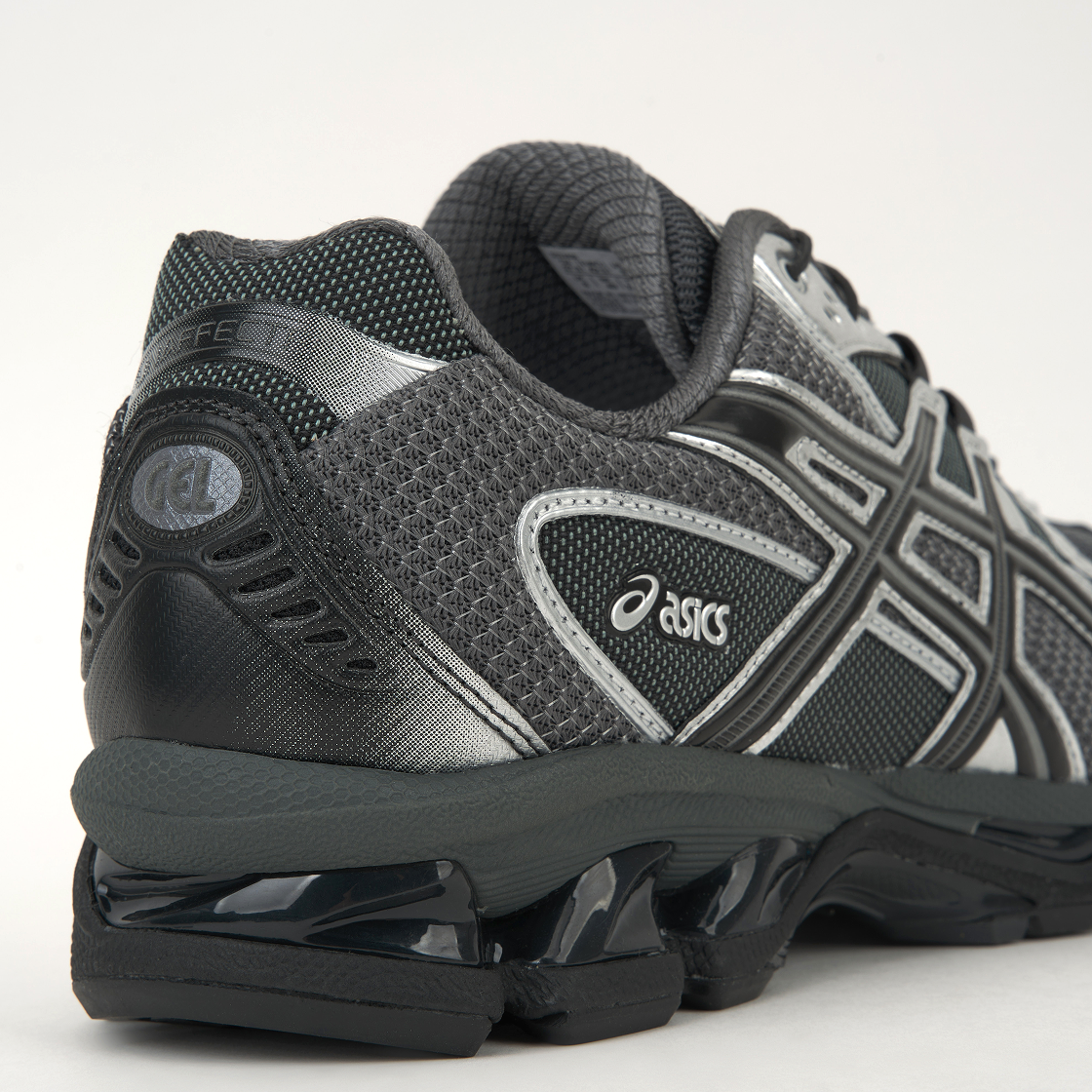 Cheap UNAFFECTED x ASICS 젤-님버스 10.1 실버 블랙 1203A836-020