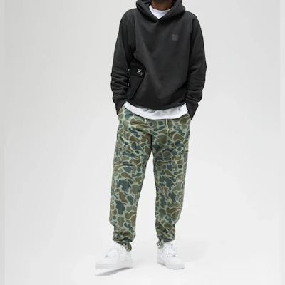 UNDEFEATED经典款宽松版连帽卫衣男女同款 20062 Shop UNDEFEATED经典款宽松版连帽卫衣男女同款 20062