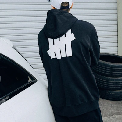 UNDEFEATED 五道杠標誌寬鬆連帽衫 男女適穿 UE43GKH01M Purchase UNDEFEATED 五道杠標誌寬鬆連帽衫 男女適穿 UE43GKH01M