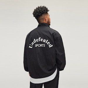UNDEFEATED FW23 黑色教練外套 男女通用 抓絨內裡 休閒印花款 UE23GWJ02M 5
