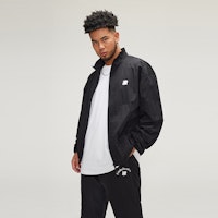 Chaqueta Negra UNDEFEATED FW23 Unisex Forrada de Polar con Estilo Casual. UE23GWJ02M 6