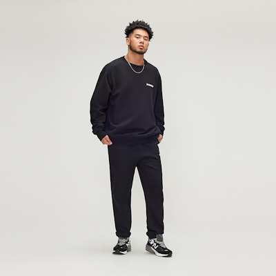 UNDEFEATED 2023秋冬款男女同款宽松徽标镂空设计卫衣。 UE33GKR01M 5