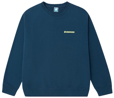 UNDEFEATED 2023秋冬款男女同款宽松徽标镂空设计卫衣。 UE33GKR01M Lookbook UNDEFEATED 2023秋冬款男女同款宽松徽标镂空设计卫衣。 UE33GKR01M