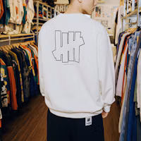 Purchase UNDEFEATED FW24 5-Strikes 寬鬆版型標誌徽標圓領衫 男女款 UE43GKC01M