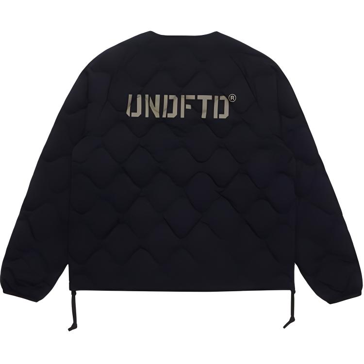 Lookbook UNDEFEATED FW24 5ストライク キルティング ライトダウンジャケット ユニセックス UC43GDJ01M