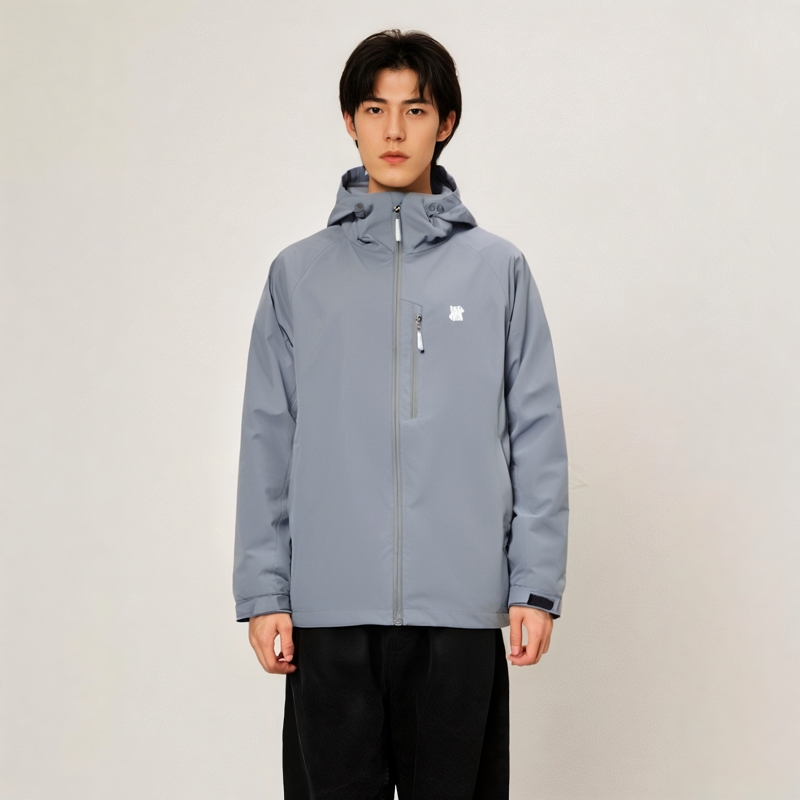 Purchase UNDEFEATED FW24 Five Strikes Water-Resistant Loose Fit Hoodie Jacket Unisex. UC43GWJ11M