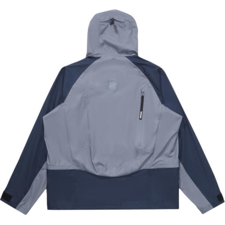 Lookbook UNDEFEATED FW24 Water-Resistant Utility Hoodie Jacket with 5-Stripes Unisex. UC43GWJ01M