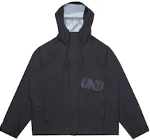 Sizing UNDEFEATED FW24 防水多功能連帽外套 5條紋 男女款式。 UC43GWJ01M